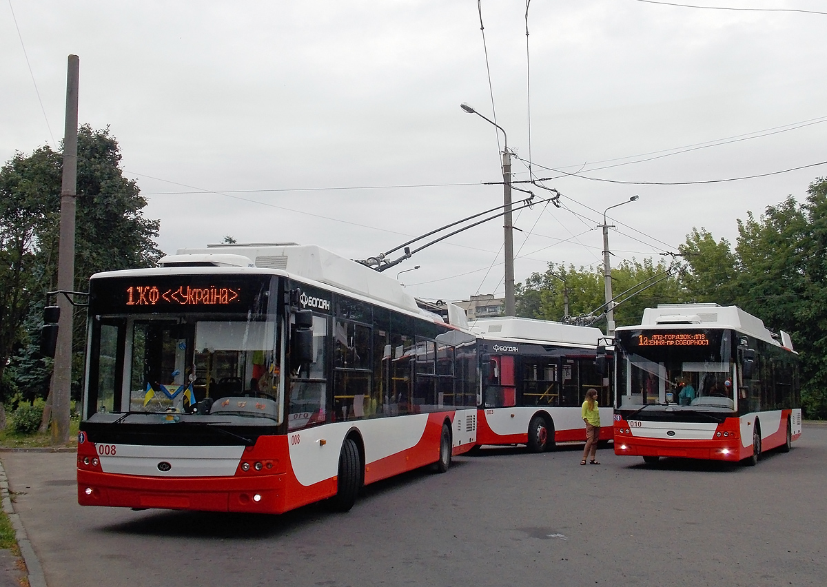 Луцк, Богдан Т70117 № 008; Луцк, Богдан Т70117 № 010