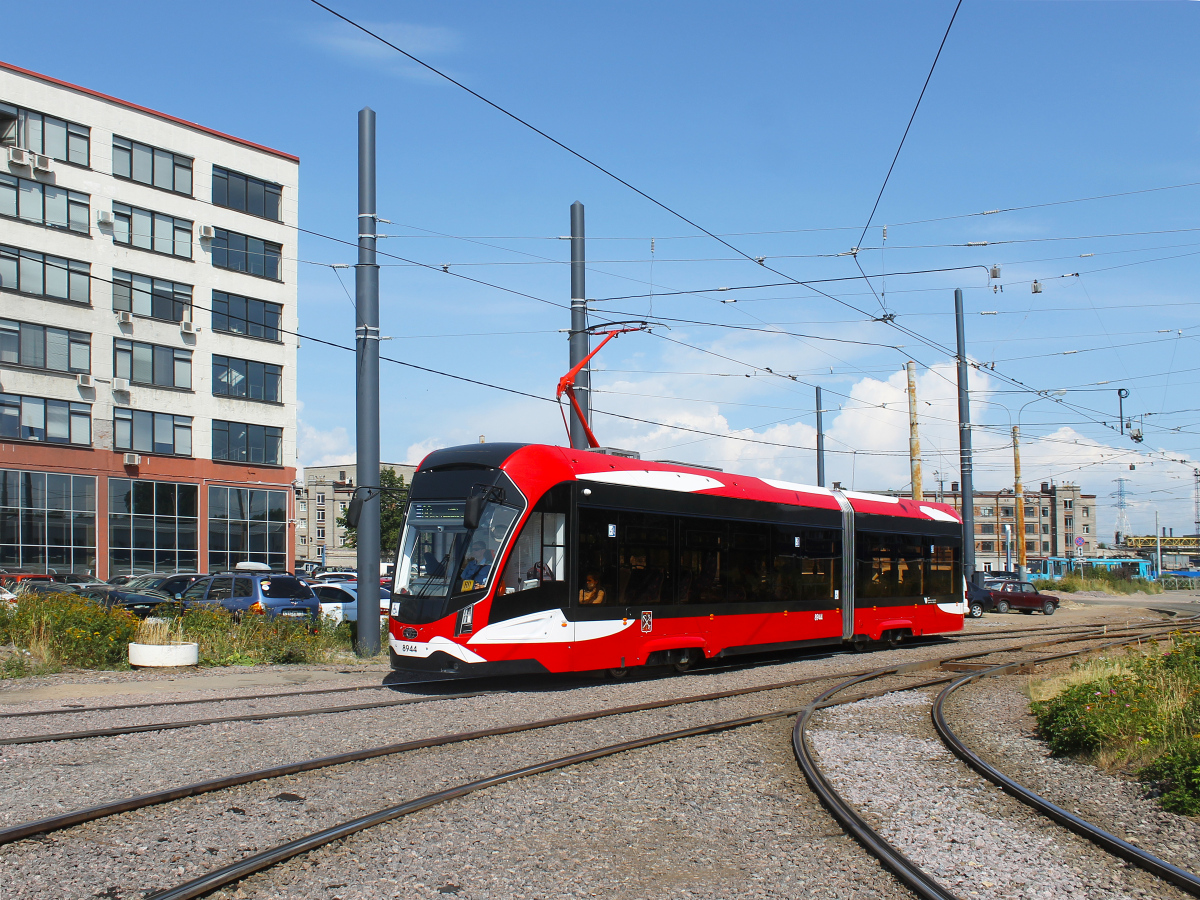 Санкт-Петербург, 71-923М «Богатырь-М» № 8944