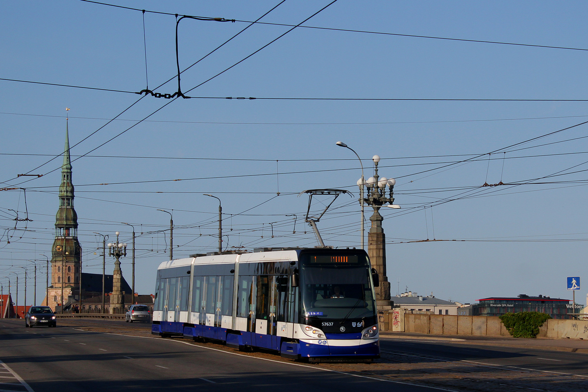 Riga, Škoda 15T2 ForCity Alfa Riga č. 57637