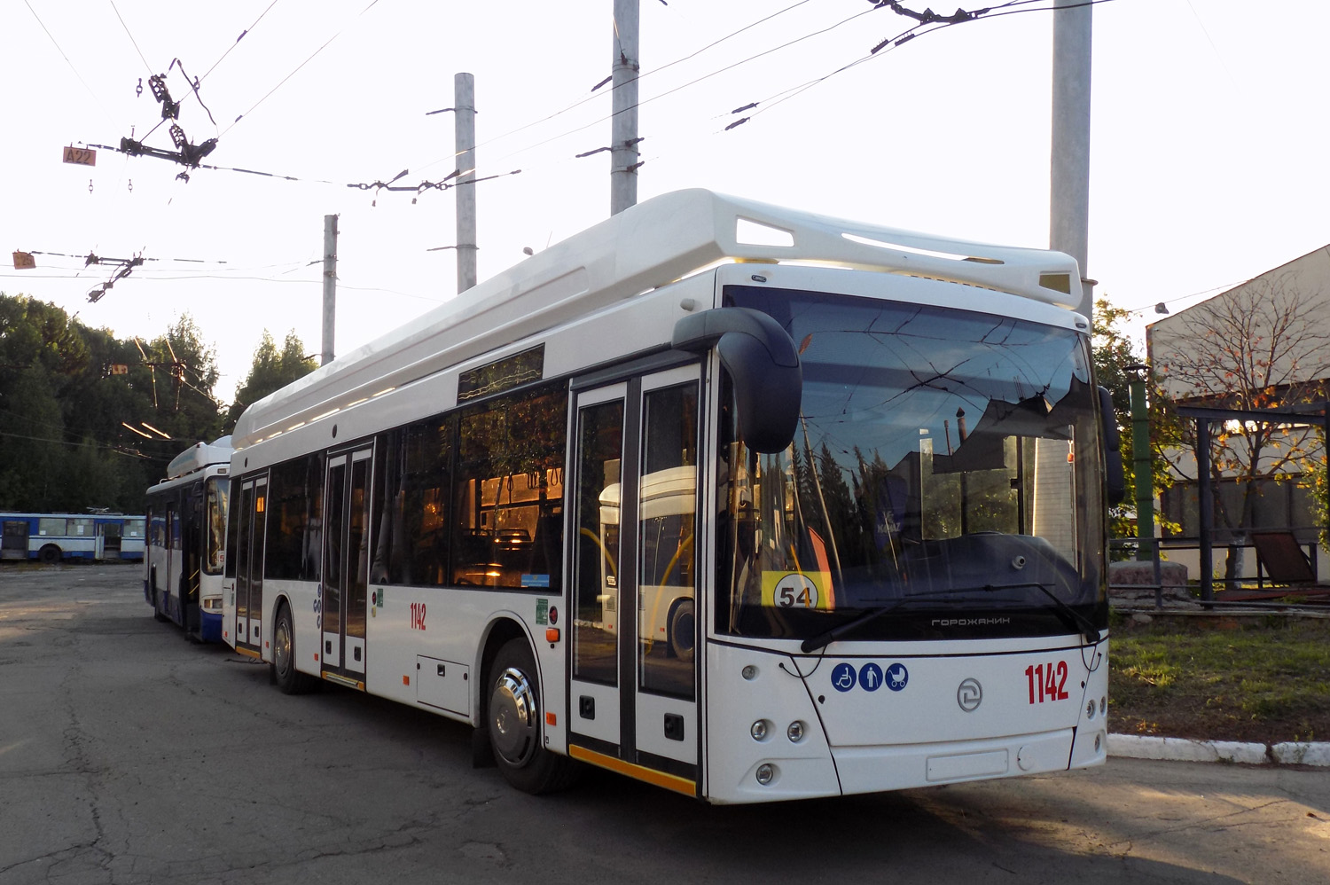 Новочебоксарск, УТТЗ-6241.01 «Горожанин» № 1142