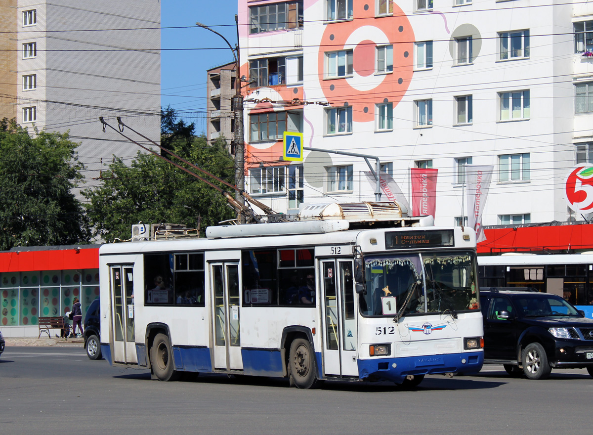 Киров, БТЗ-52764Р № 512