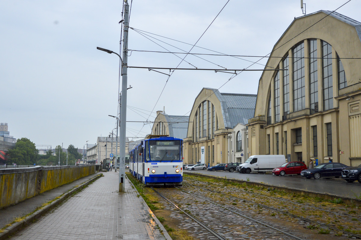 Рига, Tatra T6B5SU № 32036