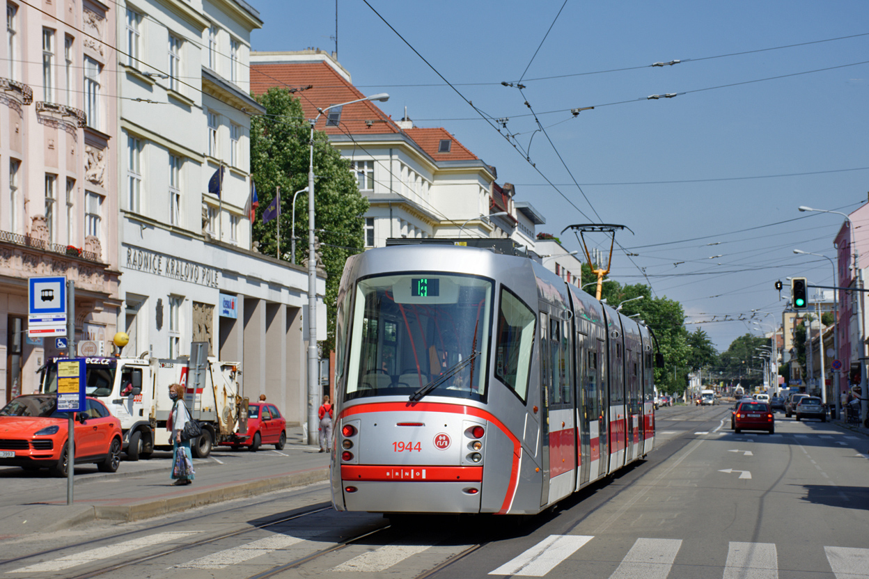 Брно, Škoda 13T Elektra № 1944