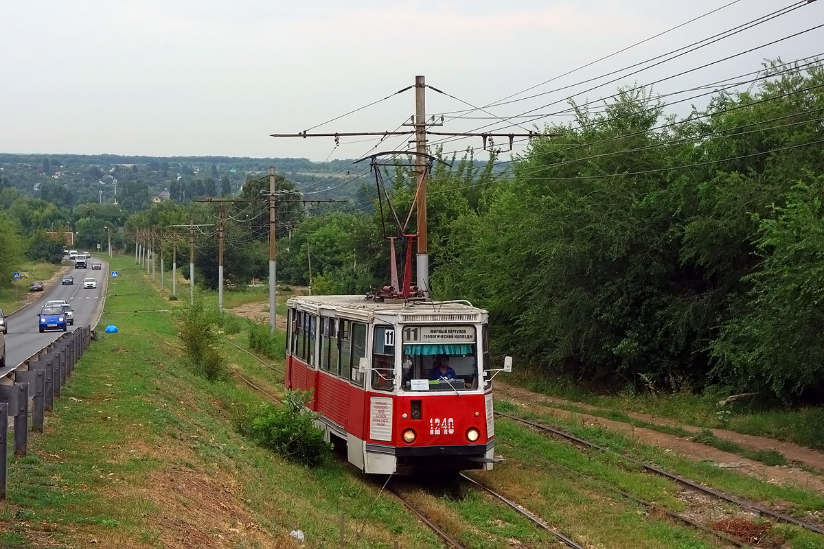 Saratov, 71-605 (KTM-5M3) N°. 1240