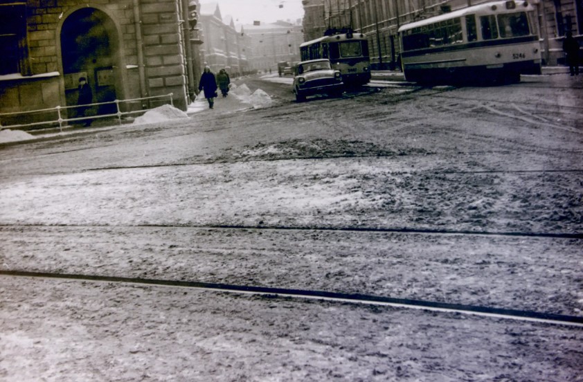 Санкт-Петербург, ЛМ-57 № 5487; Санкт-Петербург, ЛМ-57 № 5246