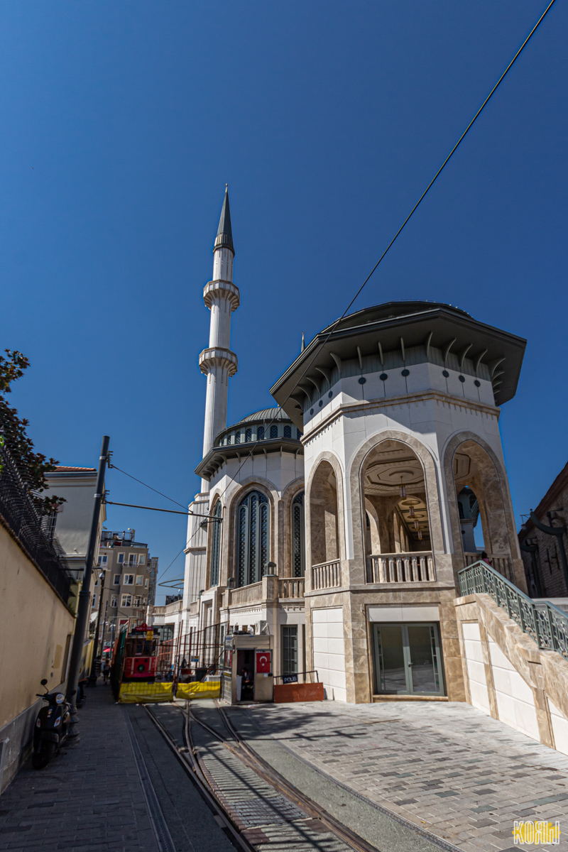 Стамбул — Линия ностальгического трамвая T2 (Taksim — Tünel) — Разные фотографии