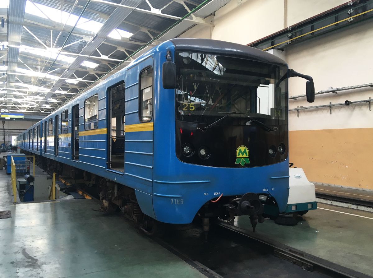 Kyjev, E-KM-Gb (81-7080) č. 7189