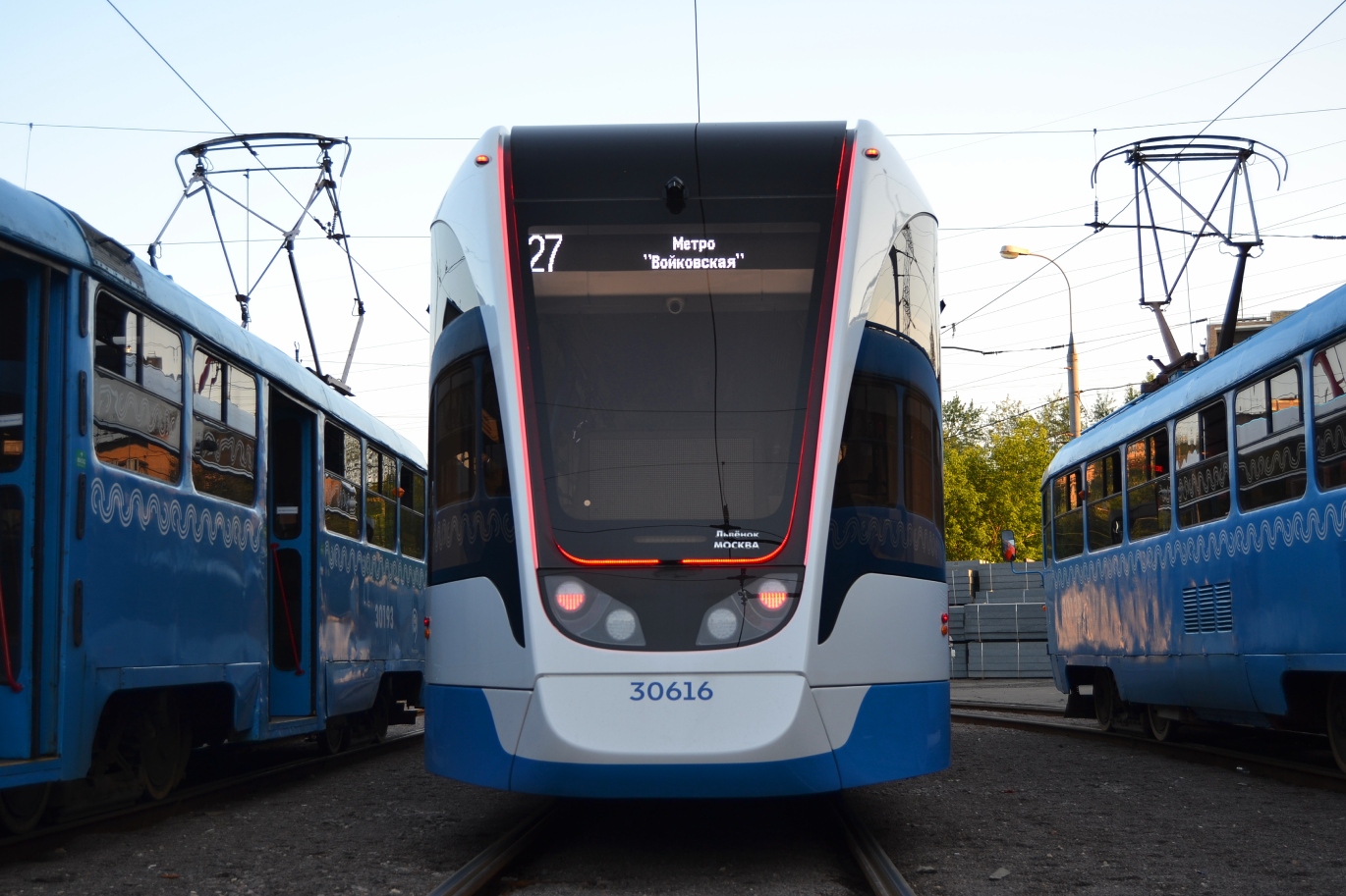 Москва, 71-911ЕМ «Львёнок» № 30616