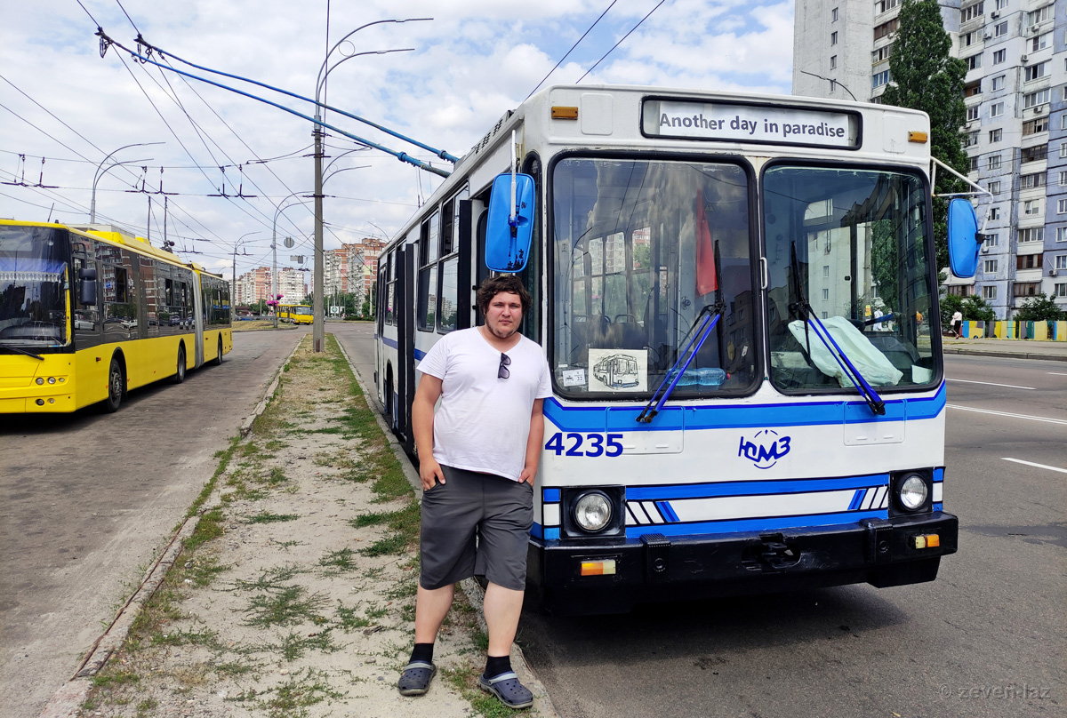 Electric transport employees