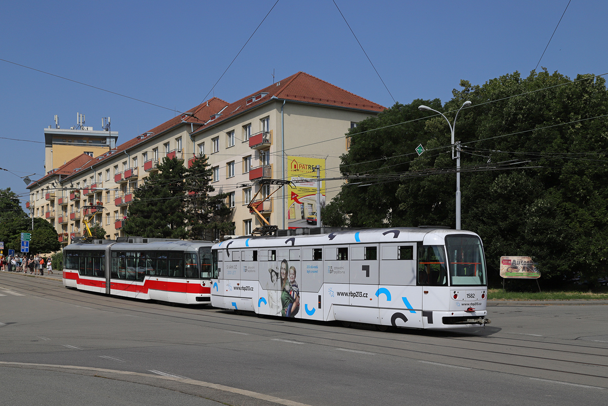 Брно, Vario LFR.E № 1582