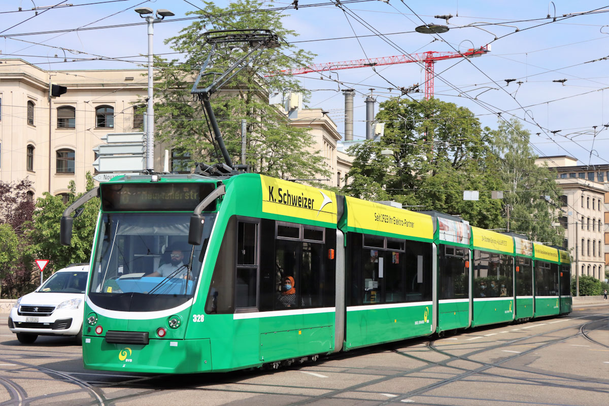 Базель, Siemens Combino № 328