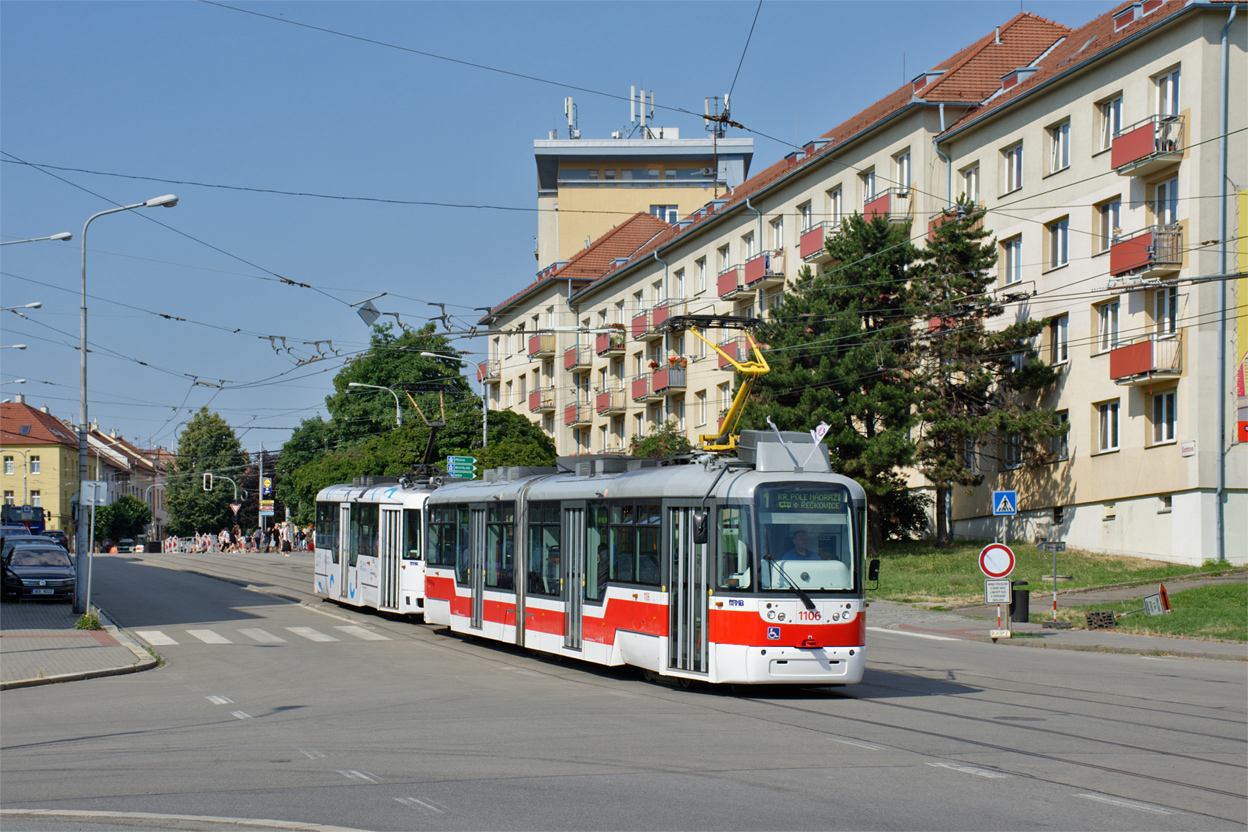 Брно, Vario LF2R.E № 1106