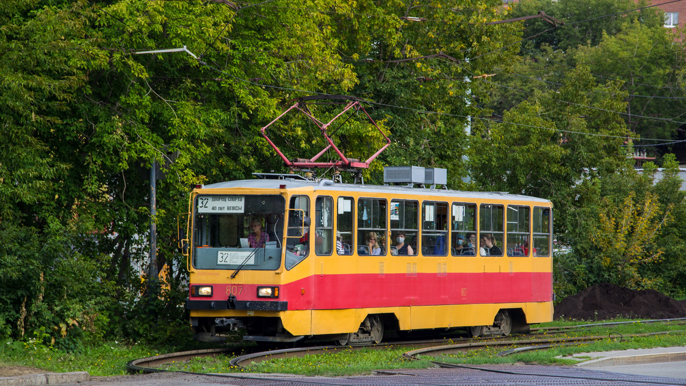 Jekaterinburg, 71-402 № 807 Jekaterinburg, 71-402 № 807