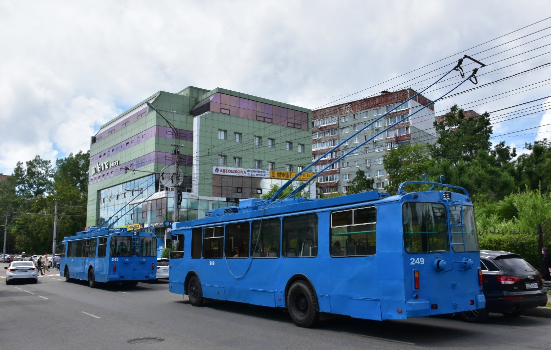 Владивосток, ЗиУ-682Г-016.02 № 243; Владивосток, ЗиУ-682Г-016.02 № 249
