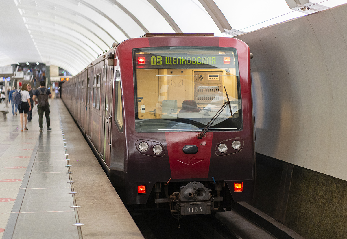 Москва, 81-740.4 «Русич» № 0193