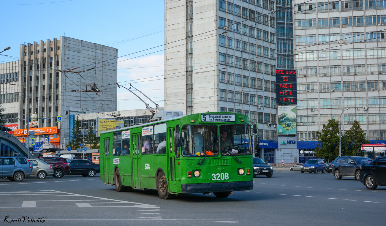 Новосибирск, ЗиУ-682Г [Г00] № 3208