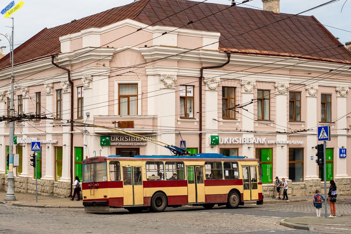 Tšernivtsi, Škoda 14Tr02/6 # 274