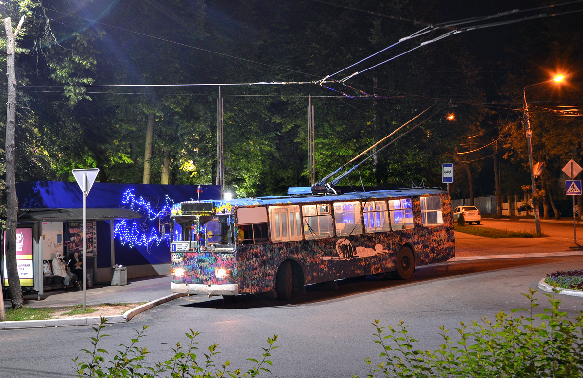 Kaluga, ZiU-682G10 Br. 055