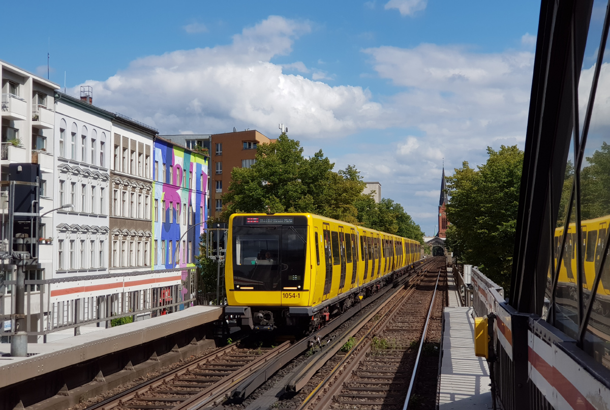 Берлин, BVG IK18 № 1054-1
