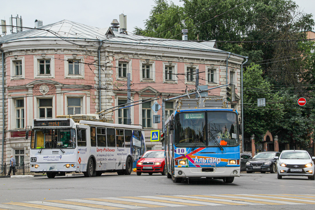 Ярославль, ЛиАЗ-5280 № 10; Ярославль, ЗиУ-682Г-016.02 № 127