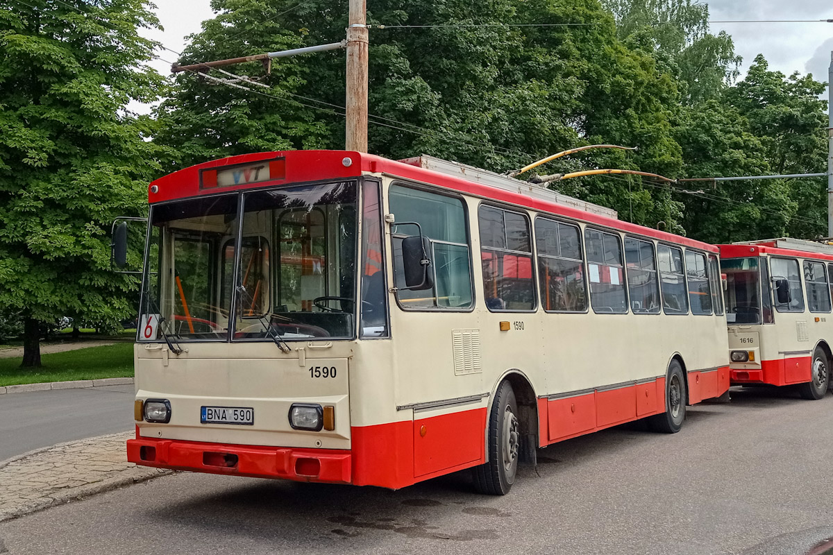 Вильнюс, Škoda 14Tr13/6 № 1590