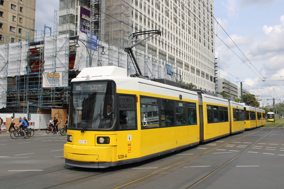 Берлин, BVG GTNO № 1228