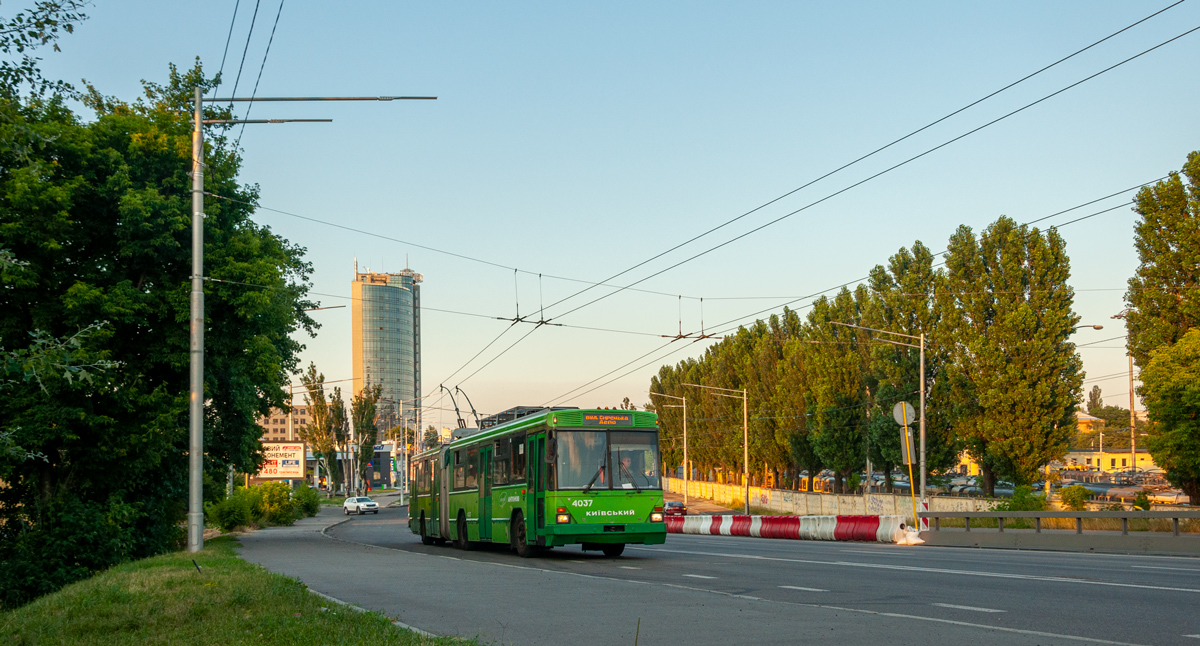 Киев, Киев-12.03 № 4037