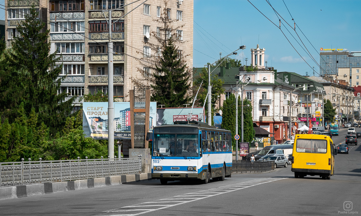 Ровно, Škoda 14Tr08/6 № 185