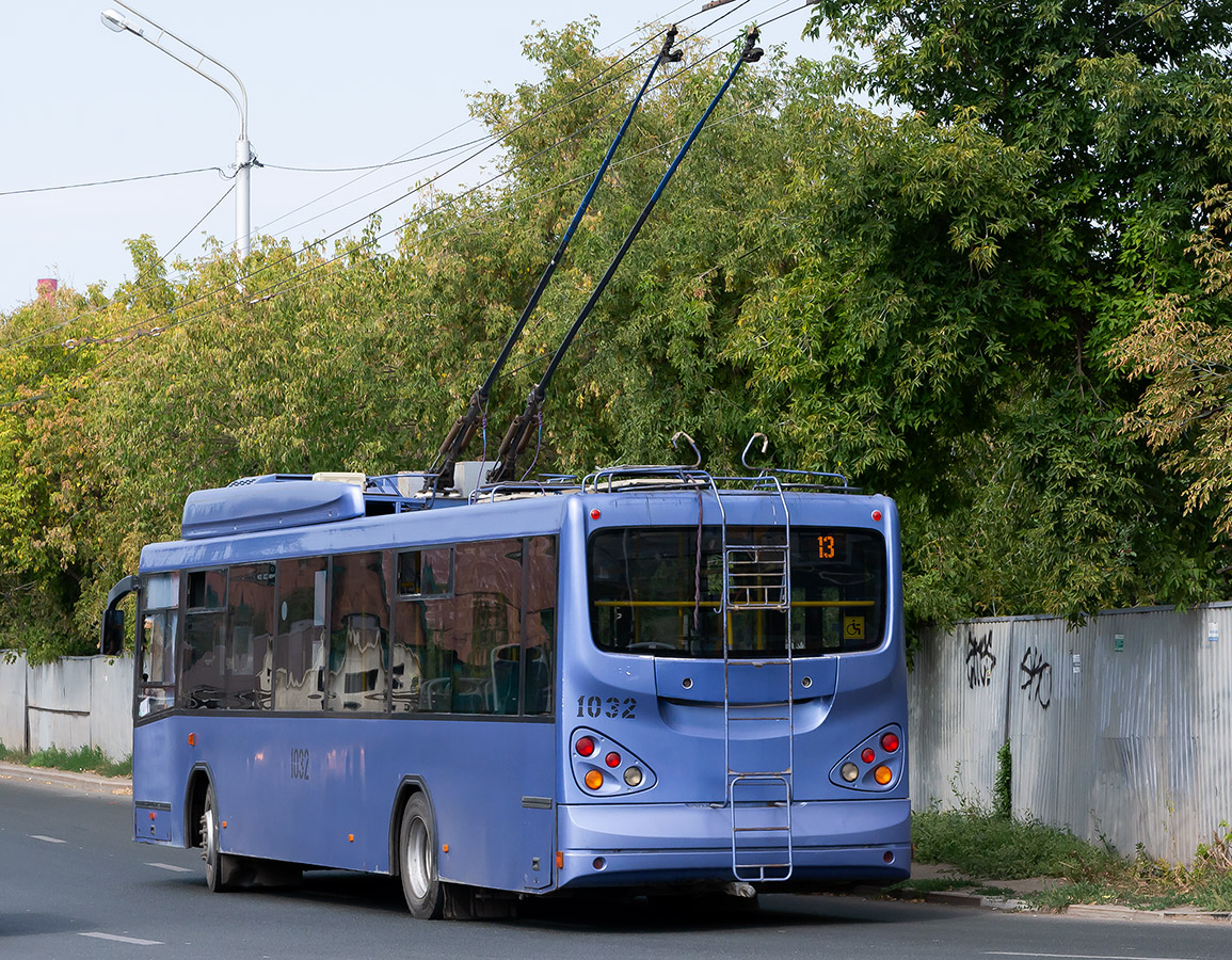Уфа, БТЗ-52763А № 1032