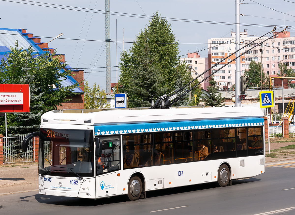Уфа, УТТЗ-6241.01 «Горожанин» № 1062