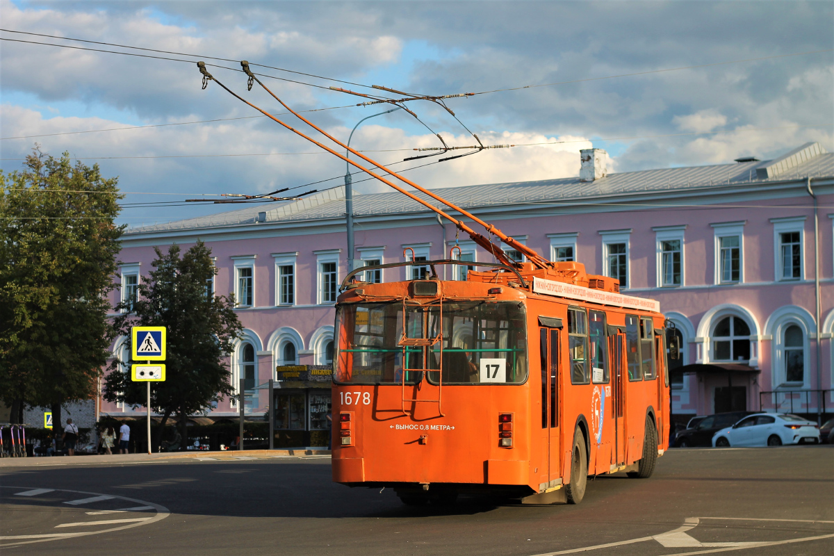 Nizhny Novgorod, ZiU-682G-016.03 # 1678
