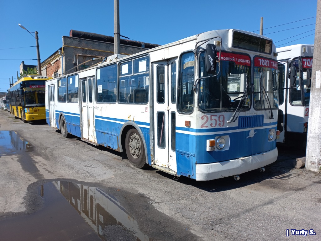 Хмелницки, ЗиУ-682Г-016 (012) № 259