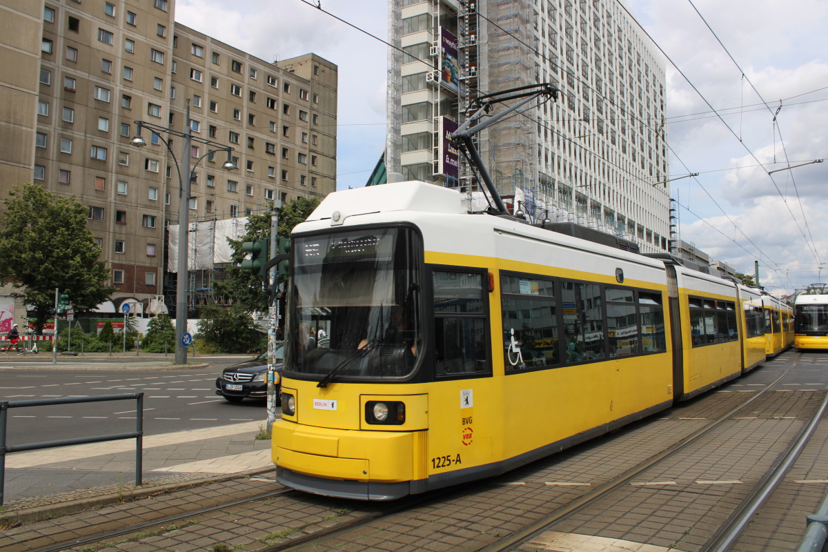 Берлин, BVG GTNO № 1225