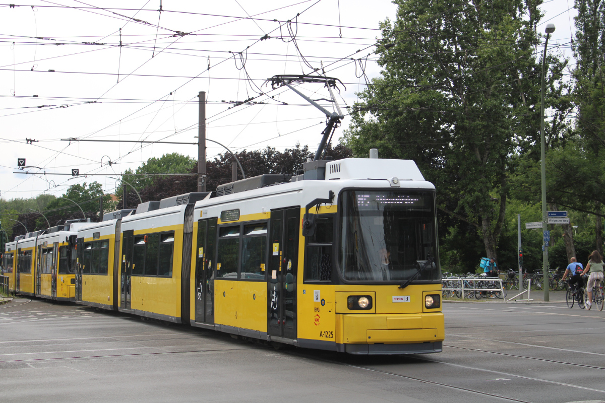 Берлин, BVG GTNO № 1225