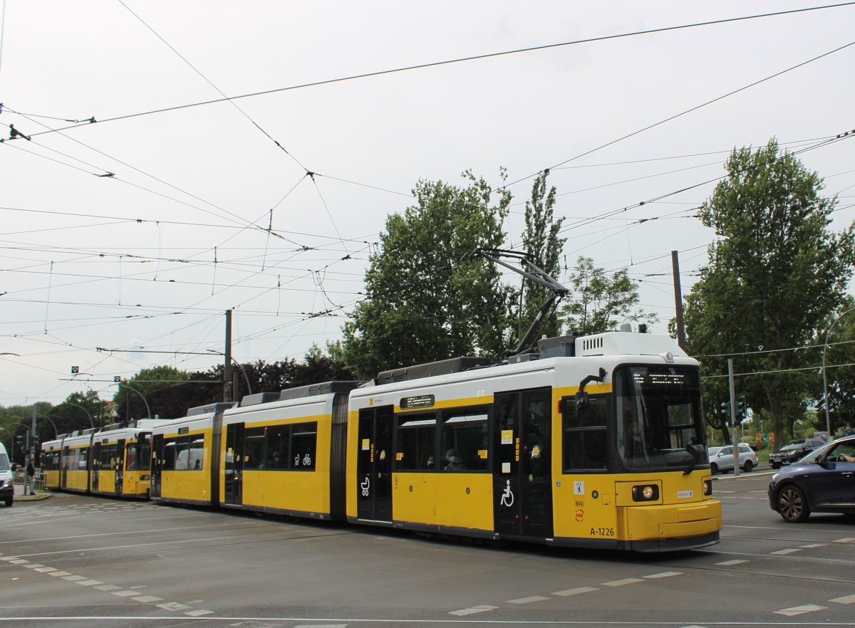 Берлин, BVG GTNO № 1226