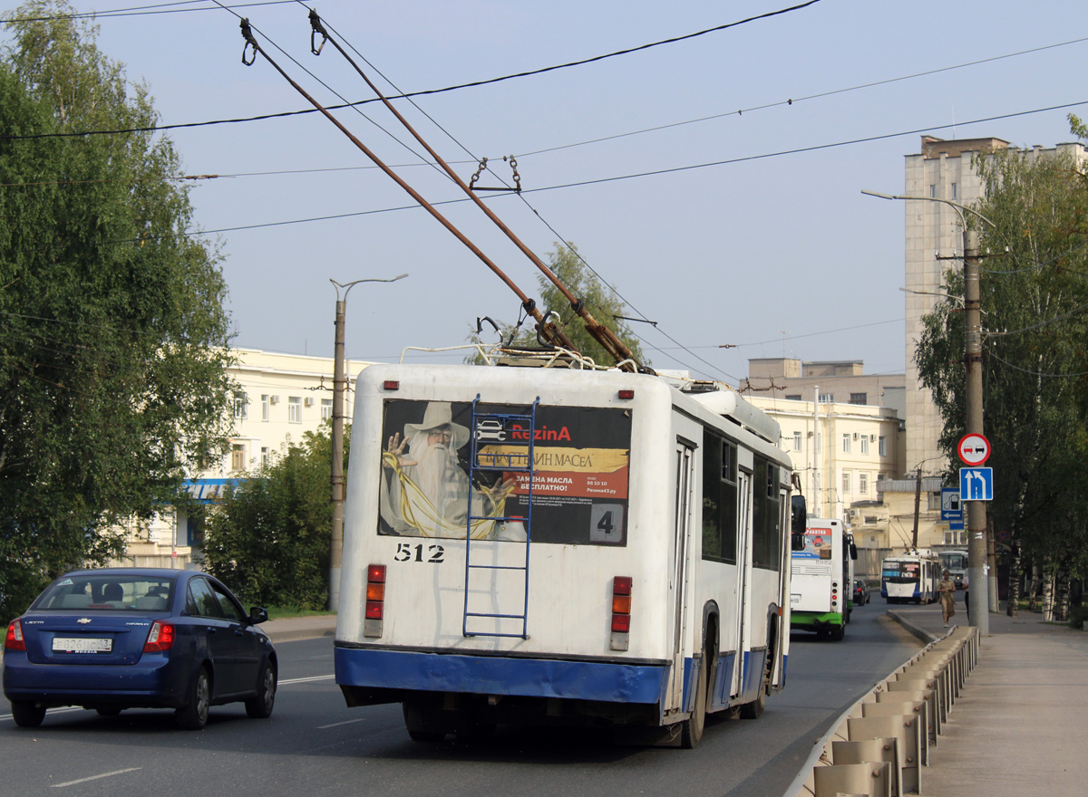 Киров, БТЗ-52764Р № 512