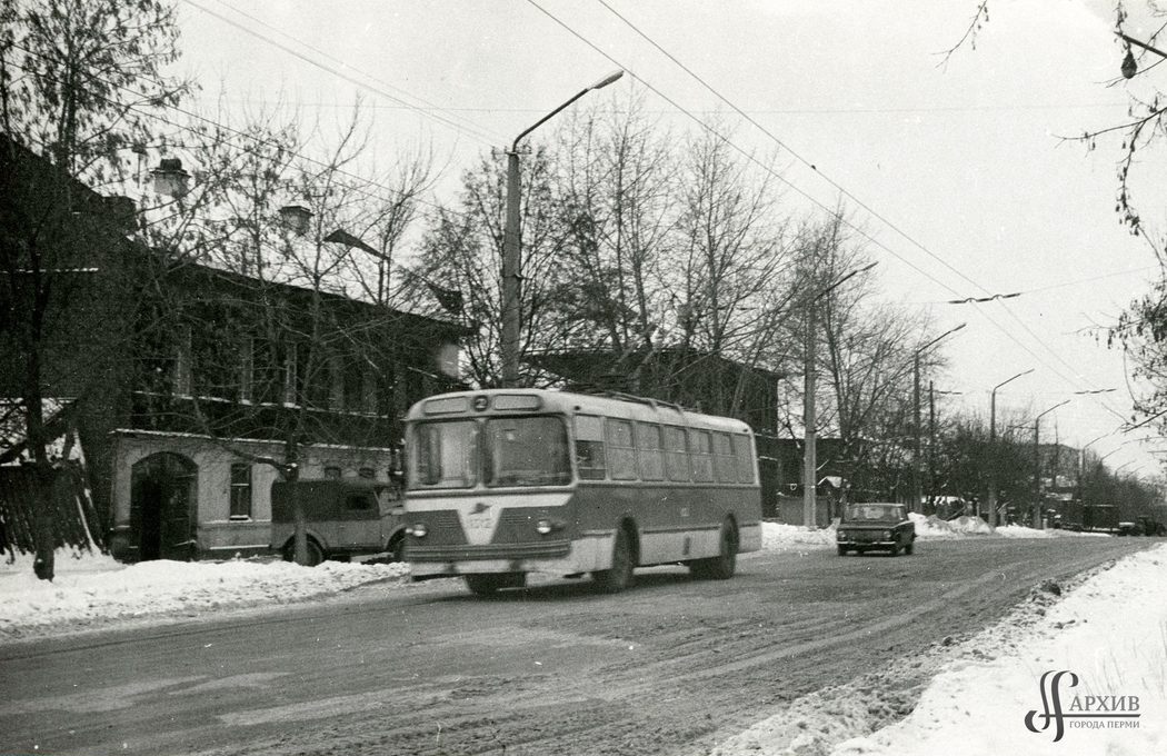 Perm, ZiU-5D Nr. 102; Perm — Old photos