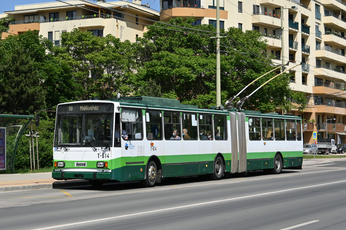 Szeged, Škoda 15Tr07/7 № T-614