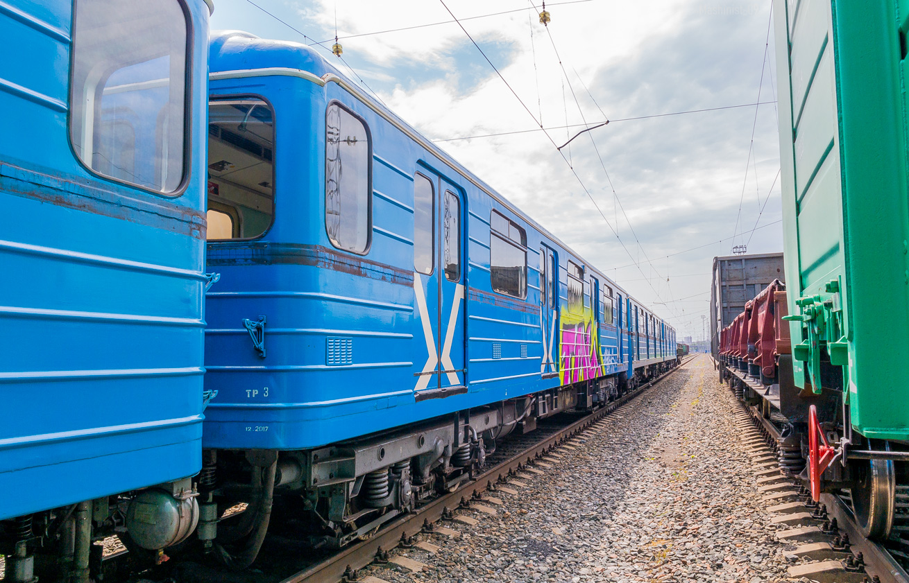 Самара, 81-714 (ЛВЗ) № 8029; Самара — Транспортировка вагонов метро по ж/д