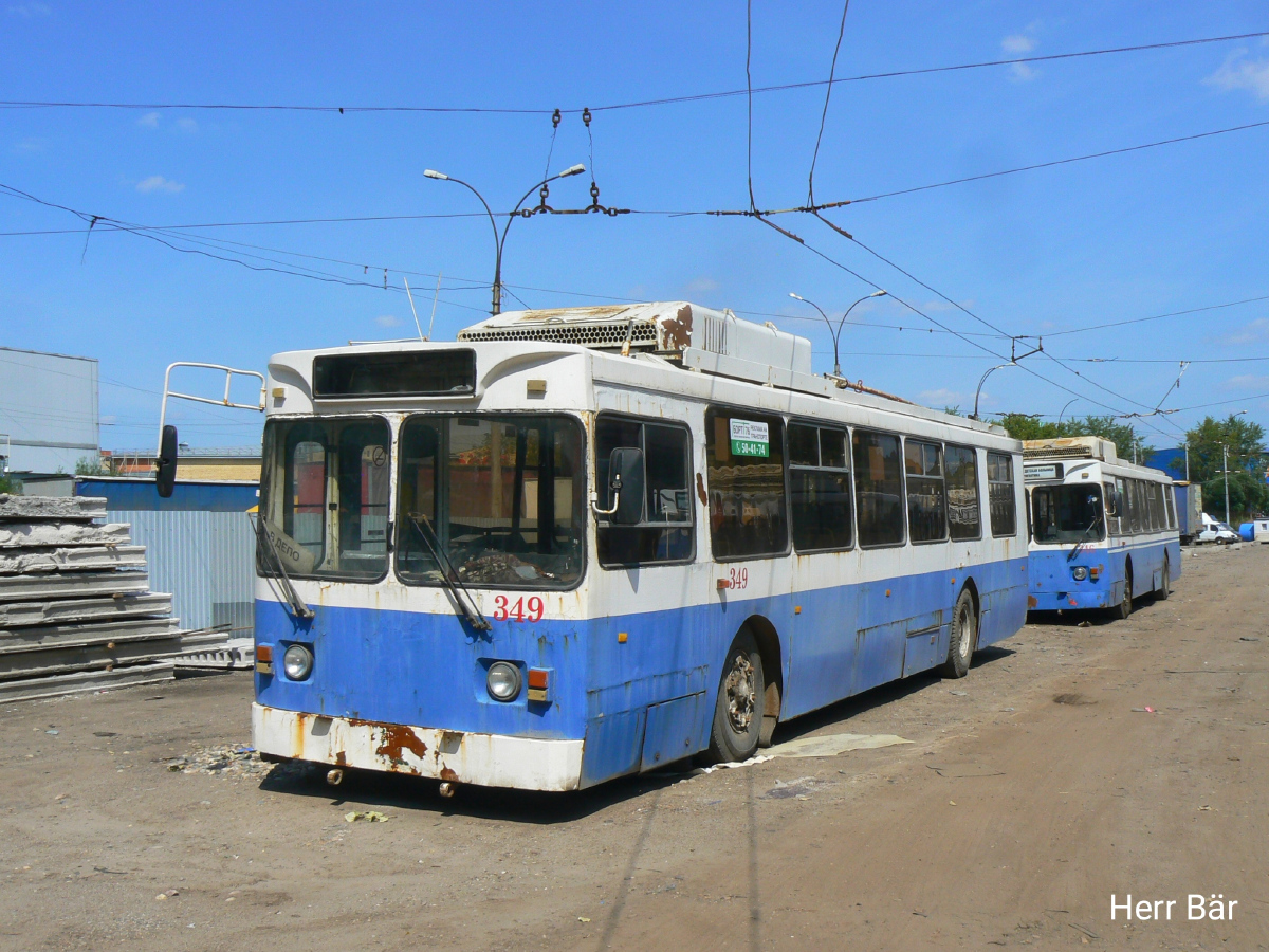Вологда, ЗиУ-682ГМ1 (с широкой передней дверью) № 349