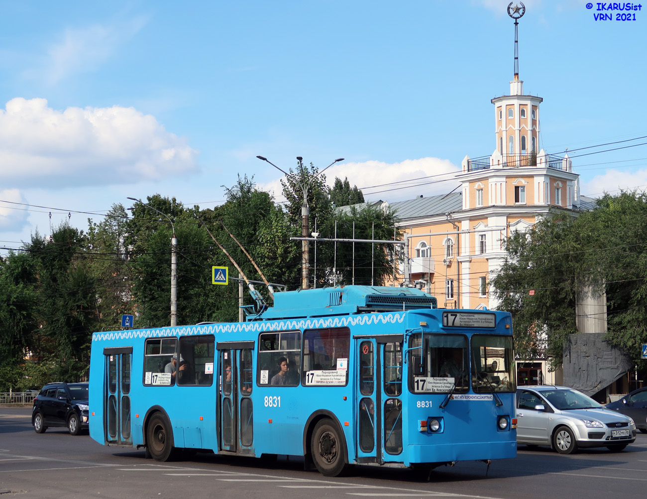 Воронеж, ЗиУ-682ГМ1 (с широкой передней дверью) № 8831