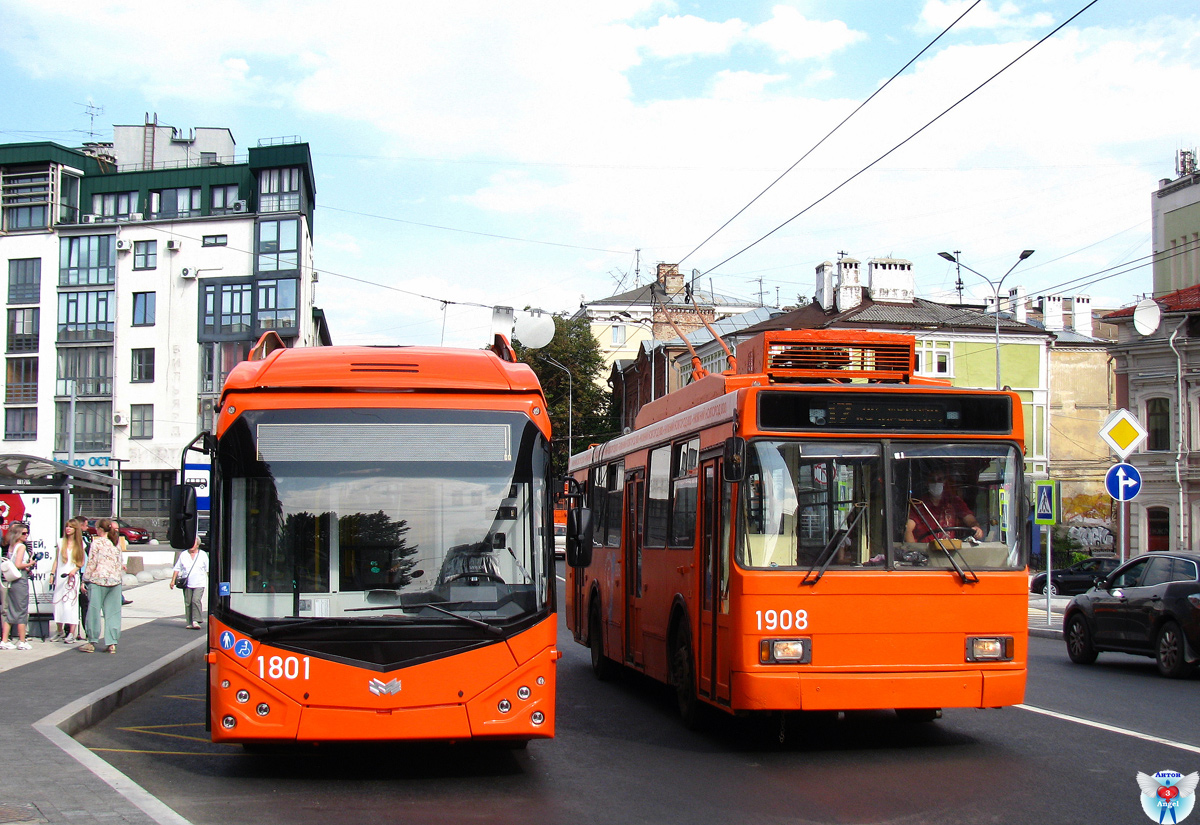 Нижний Новгород, БКМ 32100D № 1801; Нижний Новгород, ВМЗ-52981 № 1908