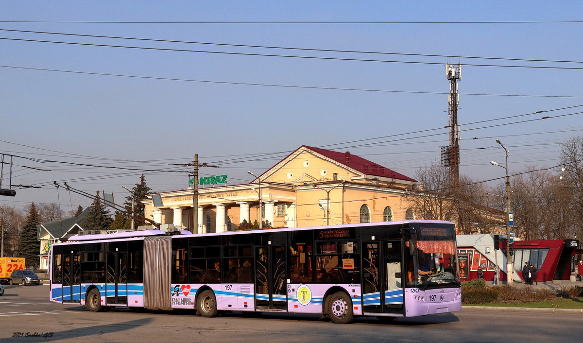 Кременчуг, ЛАЗ E301A1 № 197