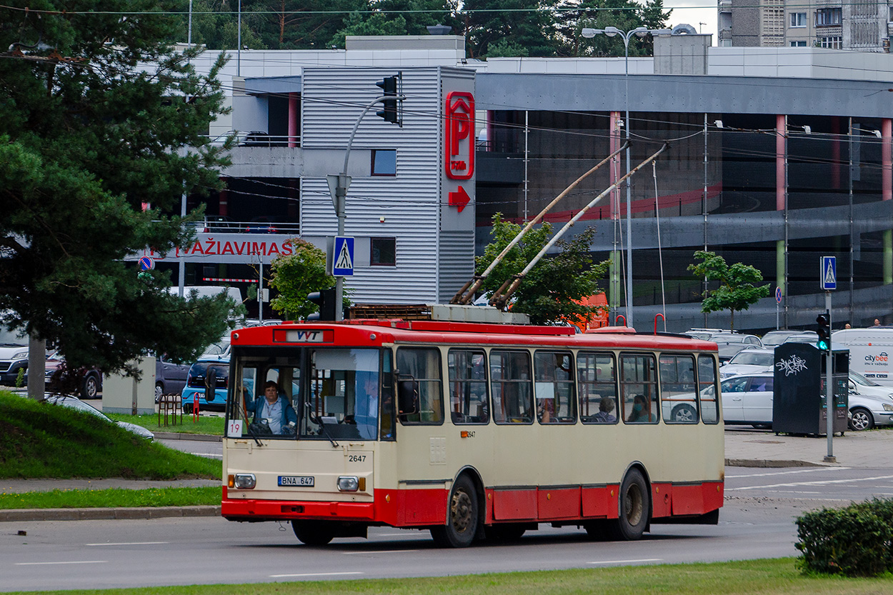 Vilnius, Škoda 14Tr13/6 # 2647 Vilnius, Škoda 14Tr13/6 # 2647