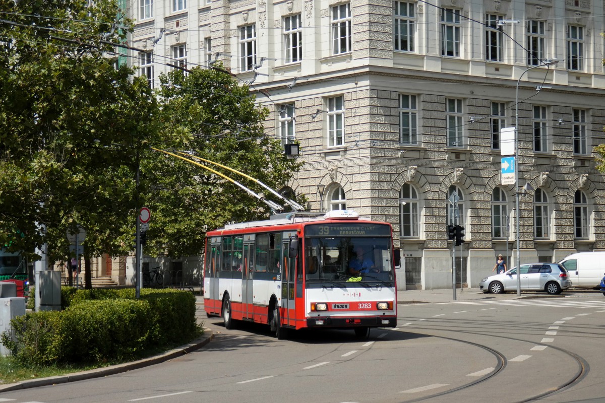 Брно, Škoda 14Tr17/6M № 3283