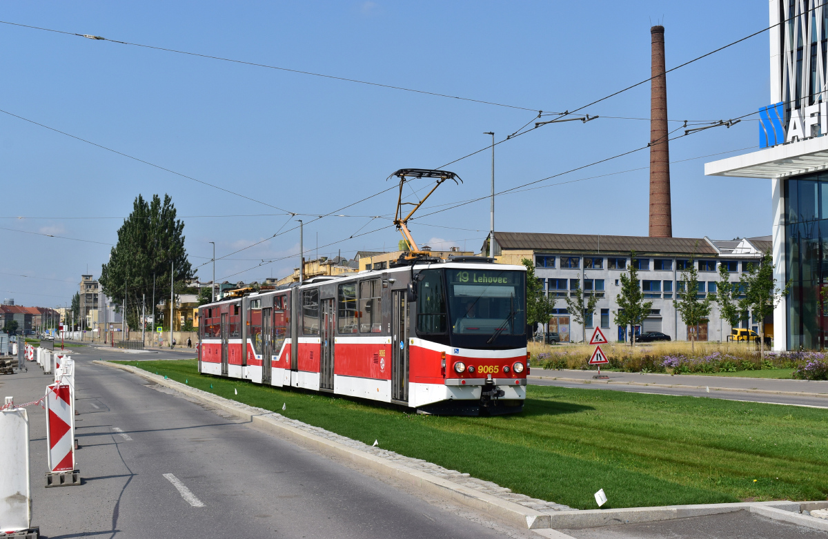 Prague, Tatra KT8D5R.N2P № 9065