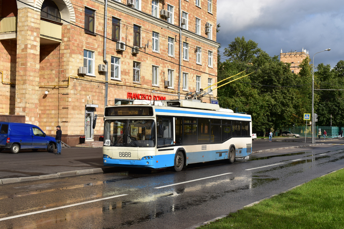 Москва, СВАРЗ-МАЗ-6235.00 № 8888