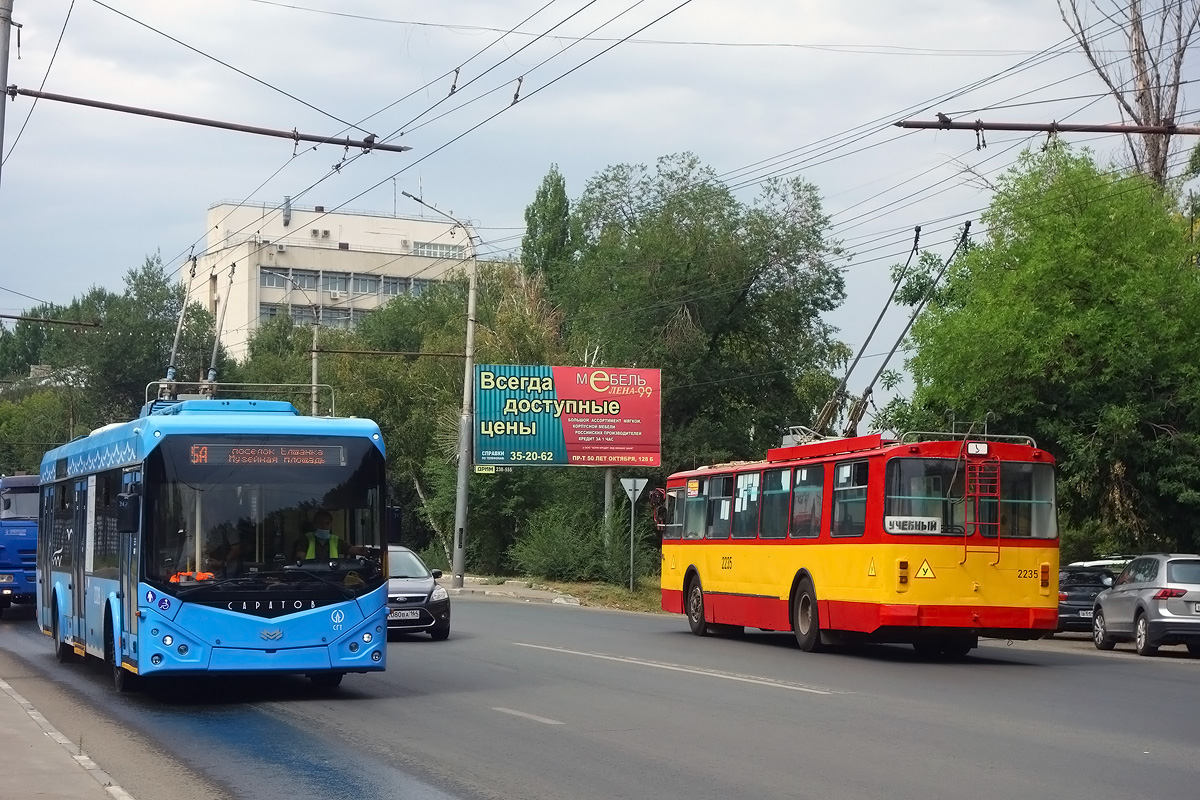 Саратов, БКМ 321 № 2328; Саратов, ЗиУ-52642 № 2235