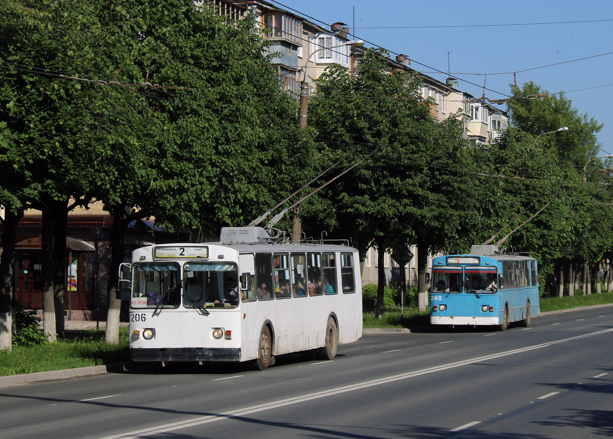 Йошкар-Ола, ЗиУ-682В [В00] № 206; Йошкар-Ола, ЗиУ-682В № 248