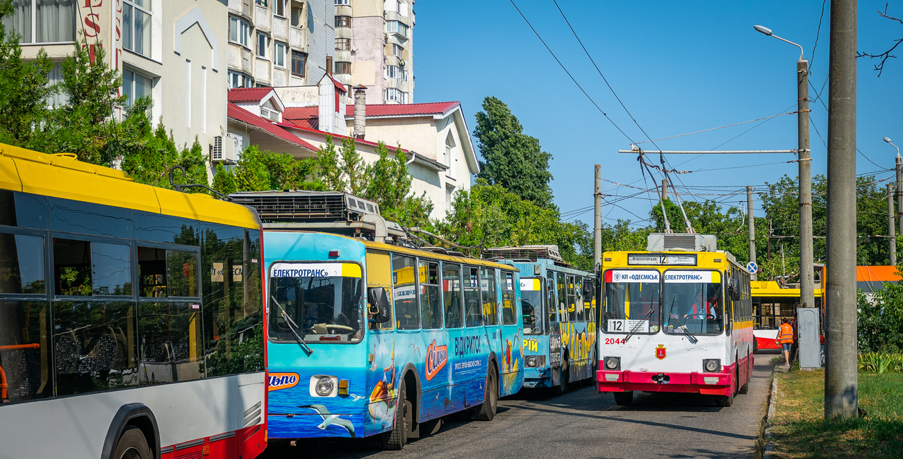 Одесса, ЮМЗ Т2 мод. 7 № 2044